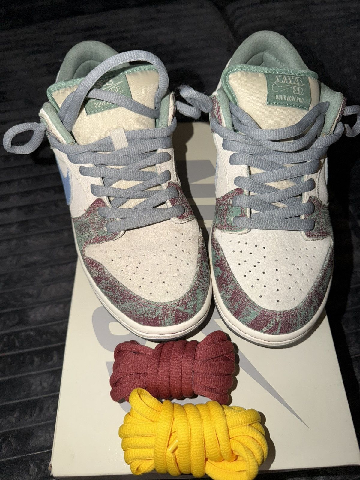 Nike SB Crenshaw dunks Size US 7 / EU 40 - 2 Thumbnail