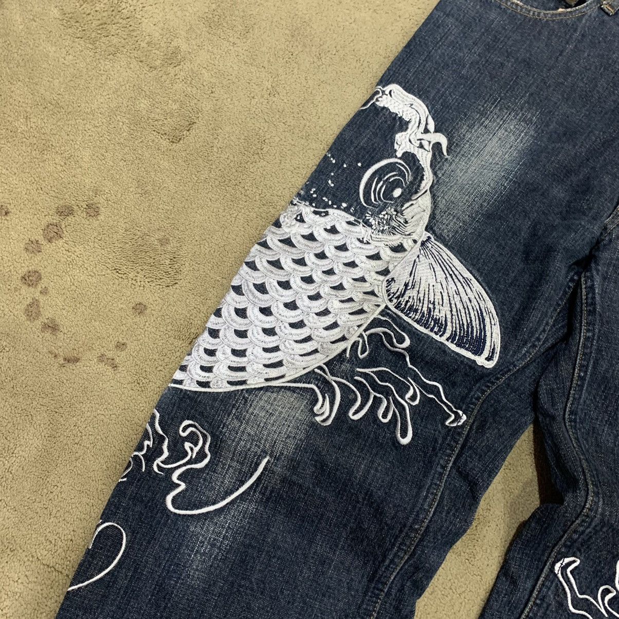 Karakuri Tamashii Vintage Karakuri Tamashii Koi Fish Embroidered Jeans Pants Size US 34 / EU 50 - 3 Thumbnail