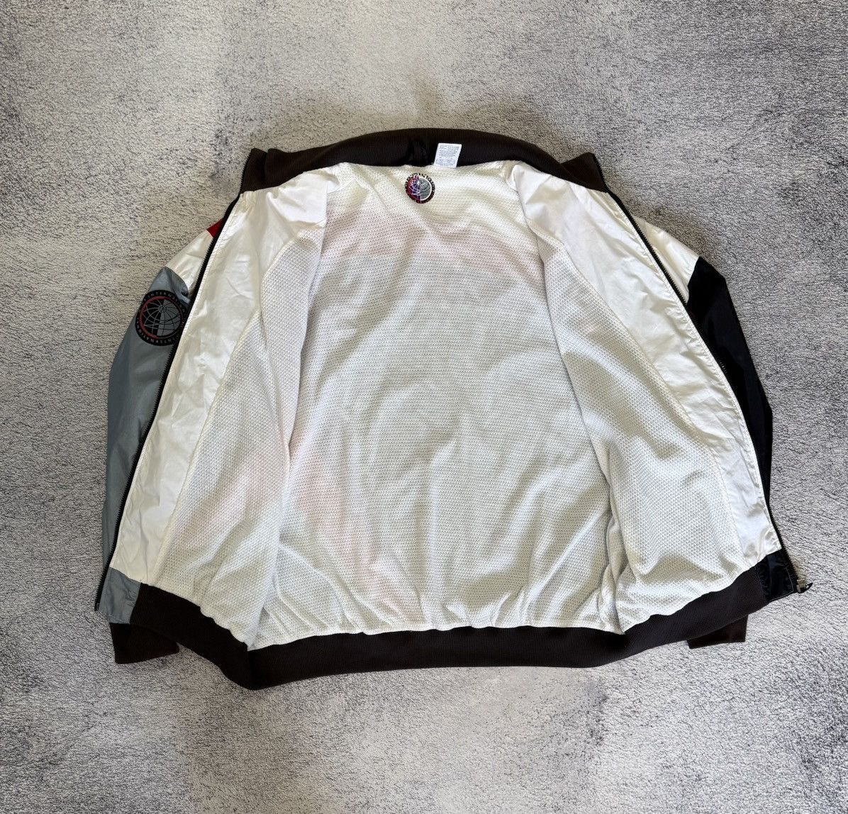 Nike Vintage 90s Nike International Track Jacket Windbreaker Size US XXL / EU 58 / 5 - 9 Thumbnail
