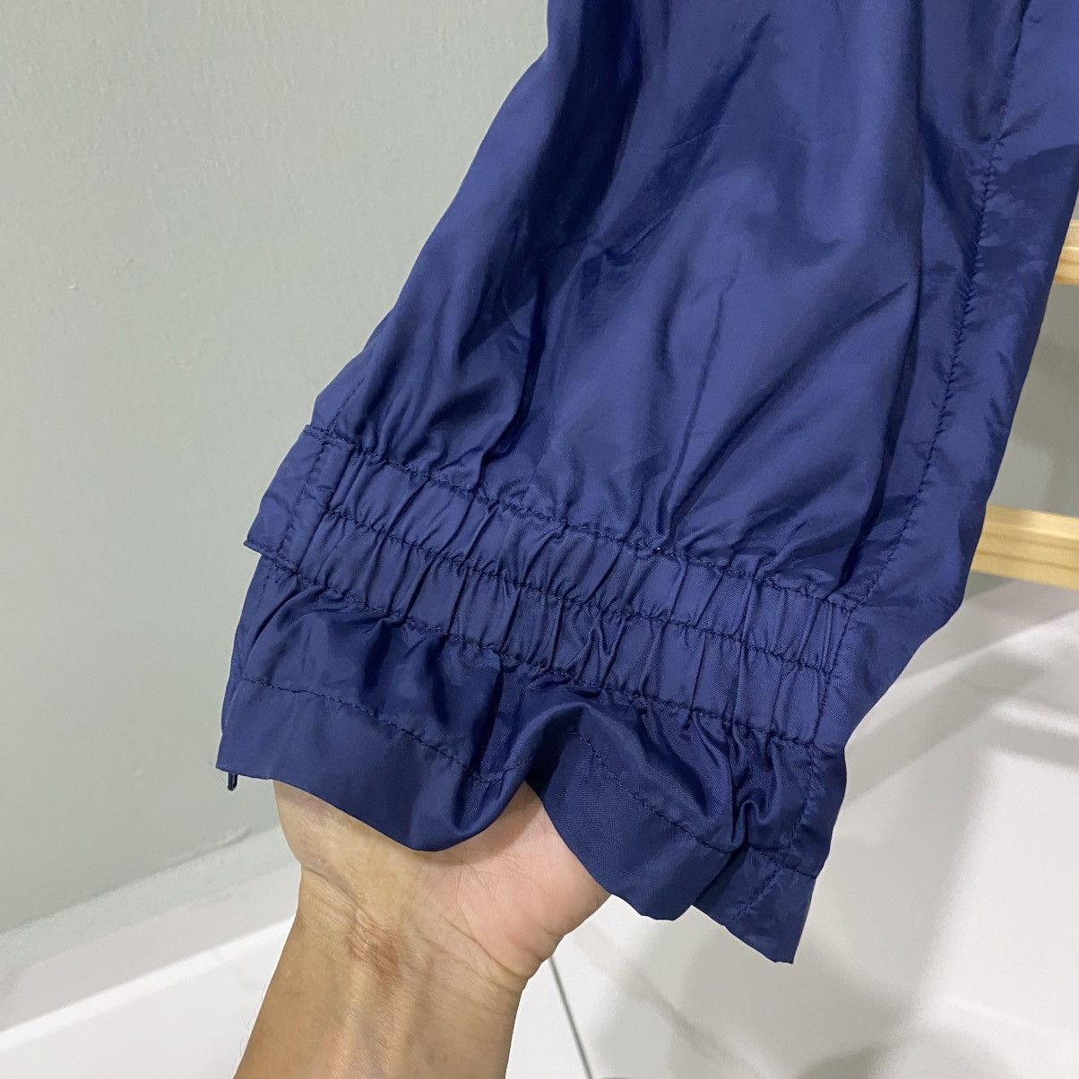 Balenciaga Vintage Balenciaga Golf Paris Navy Blue Nylon Track Pants Size US 28 / EU 44 - 5 Thumbnail