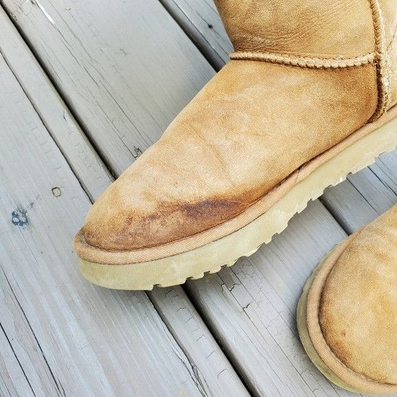 Ugg UGG Bailey Button Triplet Chestnut Suede Sheepskin Boots Size US 9 / IT 39 - 7 Thumbnail