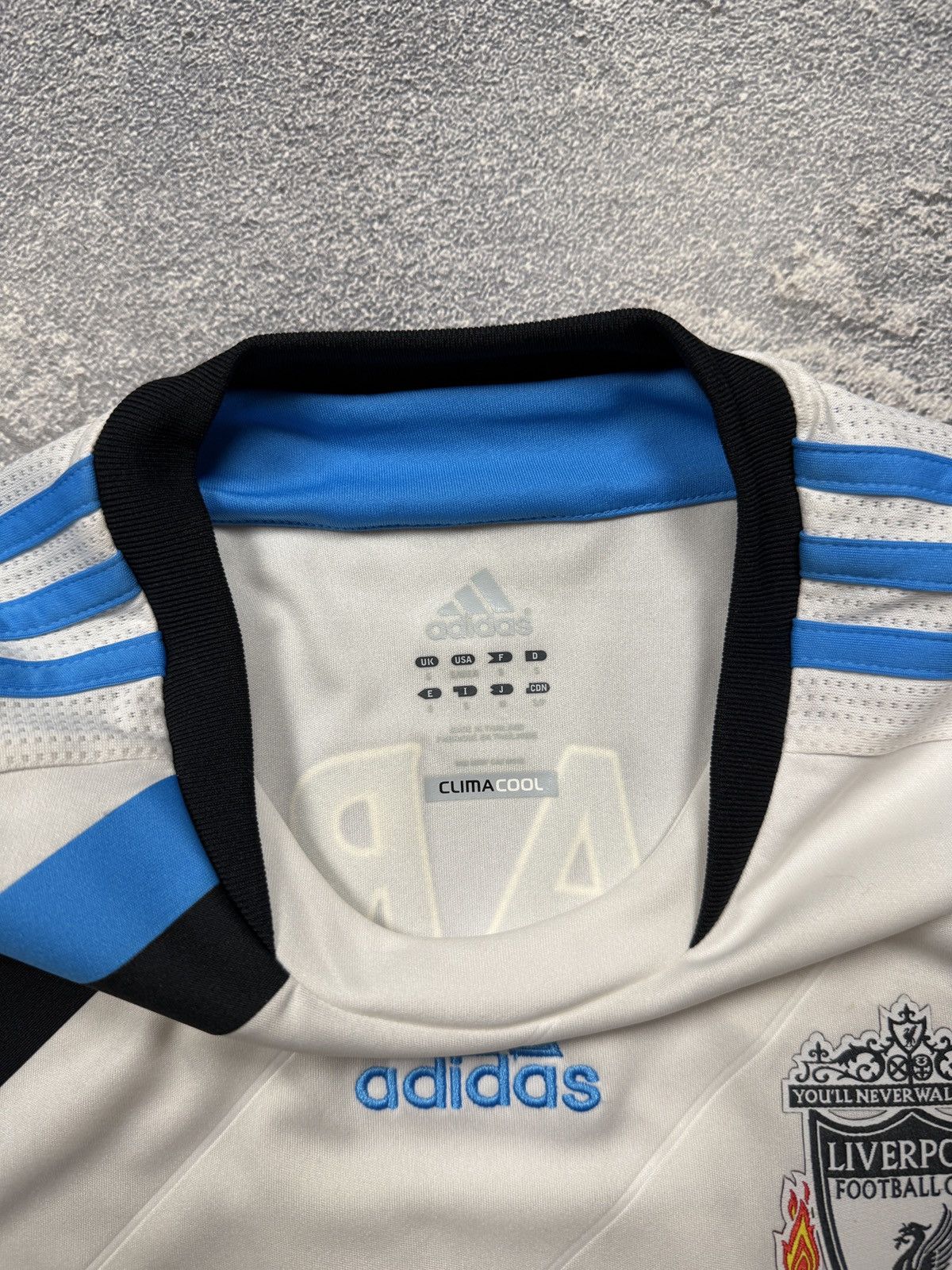 Adidas LIVERPOOL ADIDAS 2011/2012 FOOTBALL THIRD JERSEY #7 SUAREZ Size US S / EU 44-46 / 1 - 9 Thumbnail