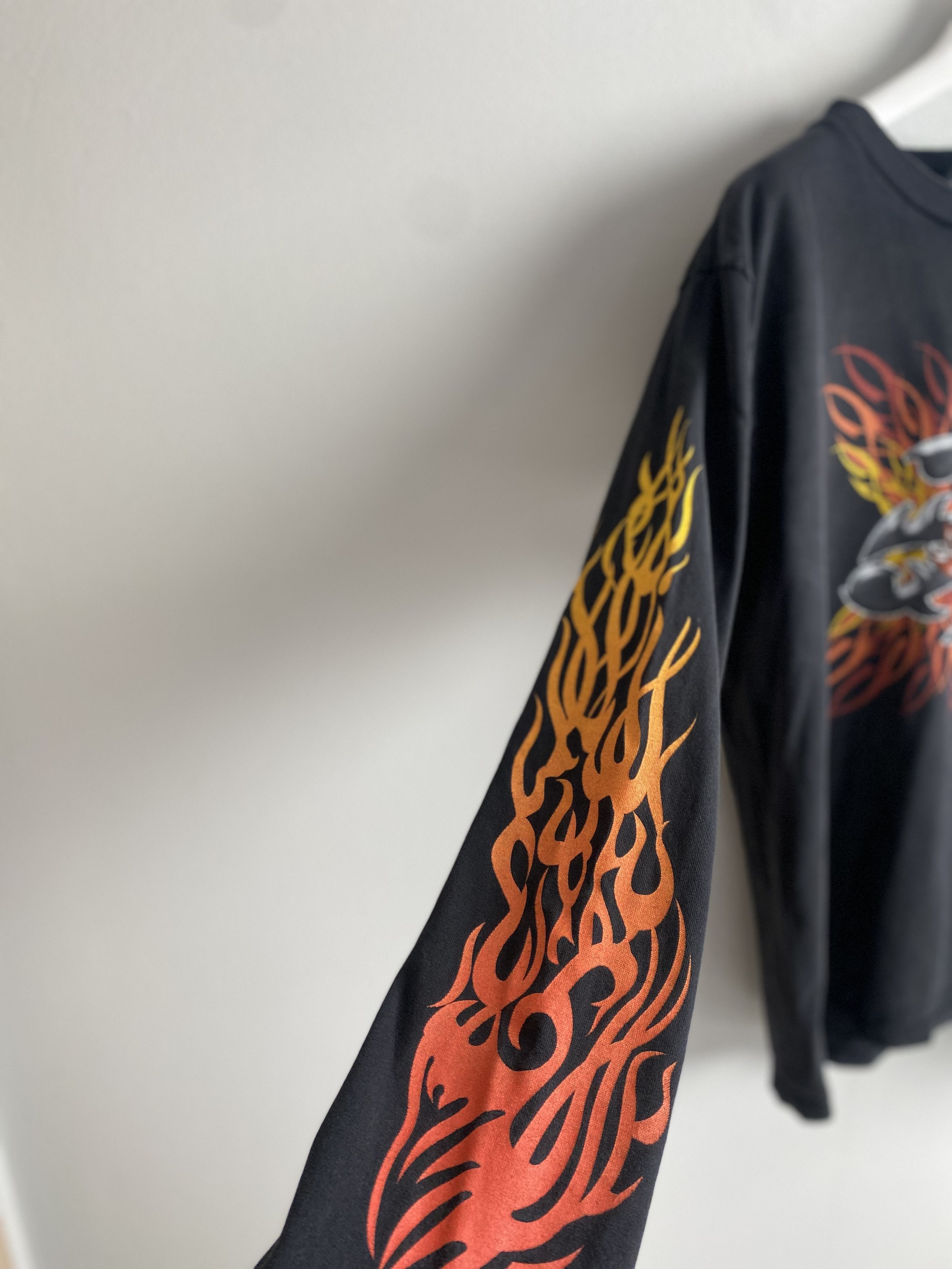 Affliction × Vintage Vintage flames fire printed long sleeve t-shirt tee opium Size US M / EU 48-50 / 2 - 4 Thumbnail