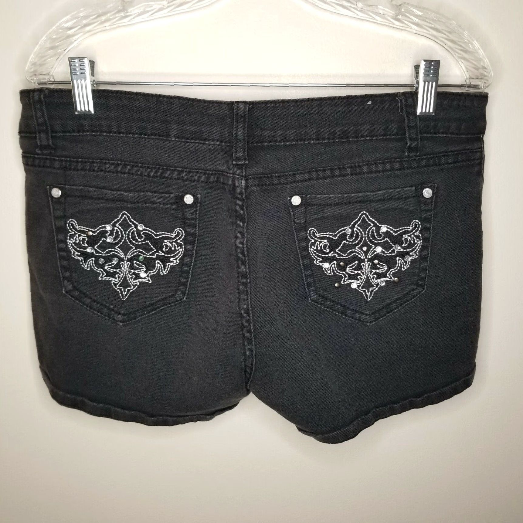 Vintage 5ive Womens Black Ripped Shorts Size 15 Size 36" / US 14 / IT 50 - 4 Thumbnail