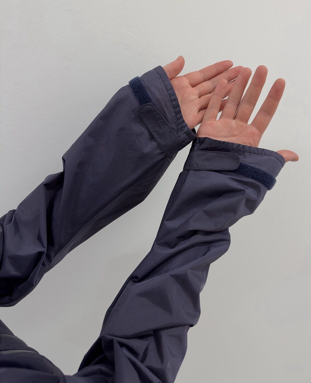 Mountain Equipment Mountain Equipment Womens Aeon Jacket Hiking Waterproof Size L / US 10 / IT 46 - 9 Thumbnail