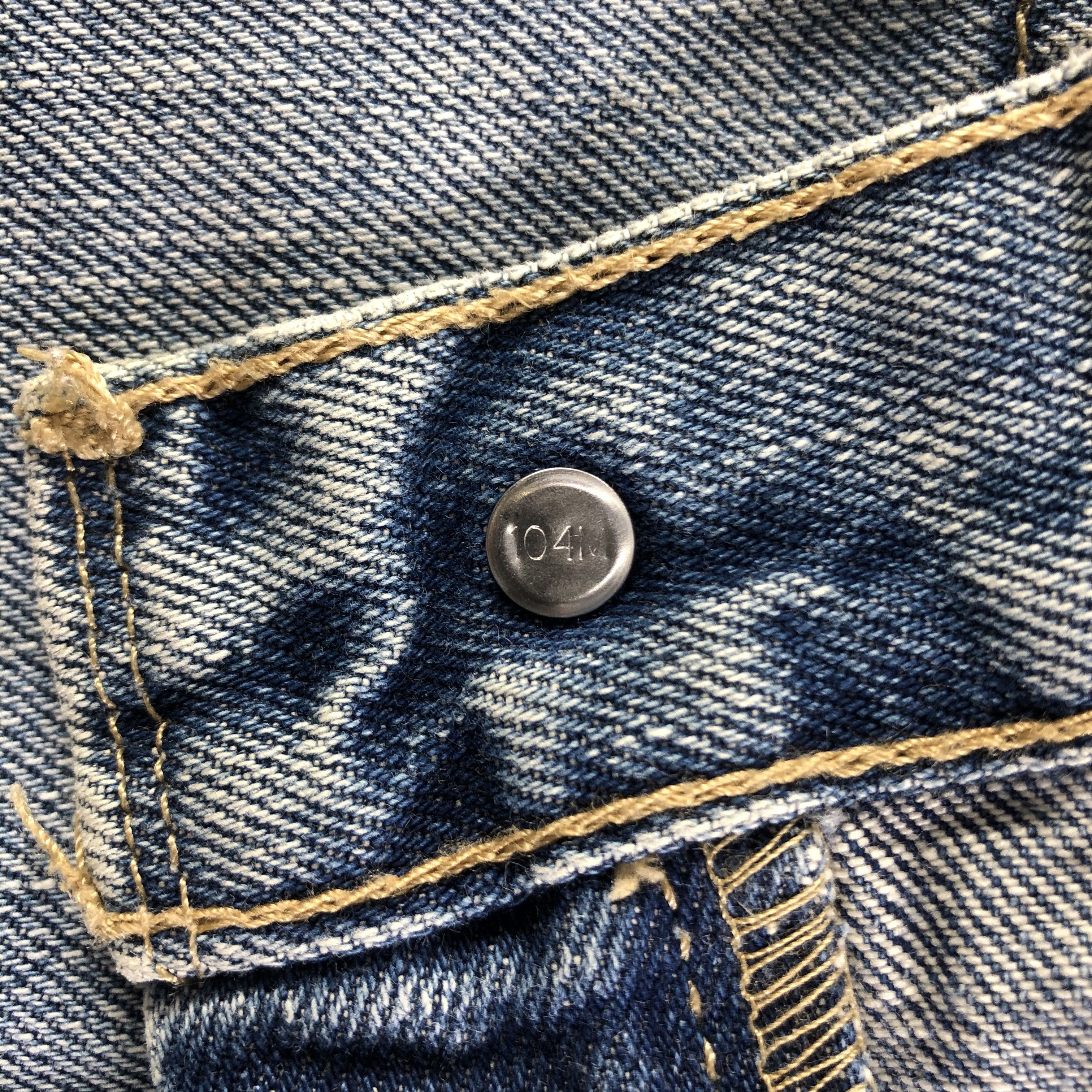 Levi's × Vintage Vintage Light Wash Levis 505 Jeans-JM3321 Size US 32 / EU 48 - 8 Thumbnail