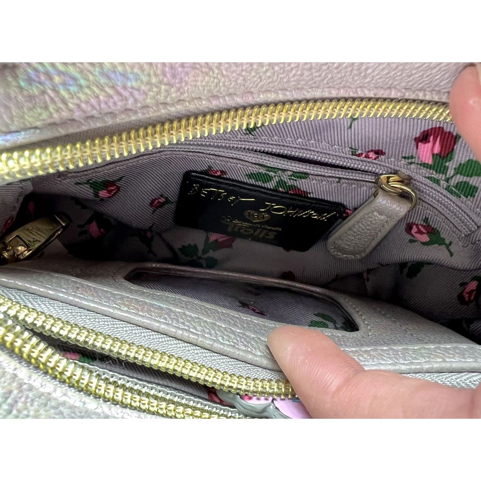 Betsey Johnson Betsey Johnson Purse Womens Mini Iridescent Trolls bag Wallet Size ONE SIZE - 7 Thumbnail