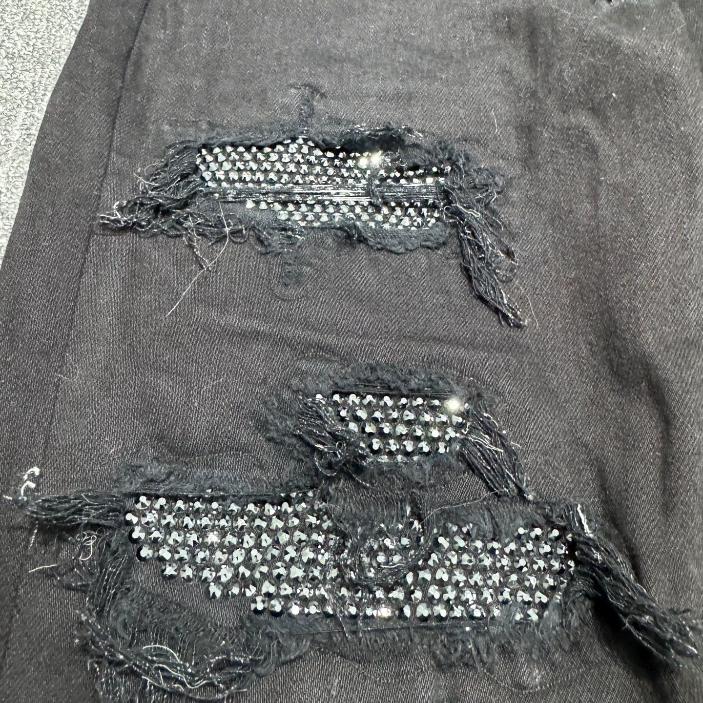 Amiri AMIRI Black Diamond Distressed Jeans 29 Size US 29 - 2 Thumbnail