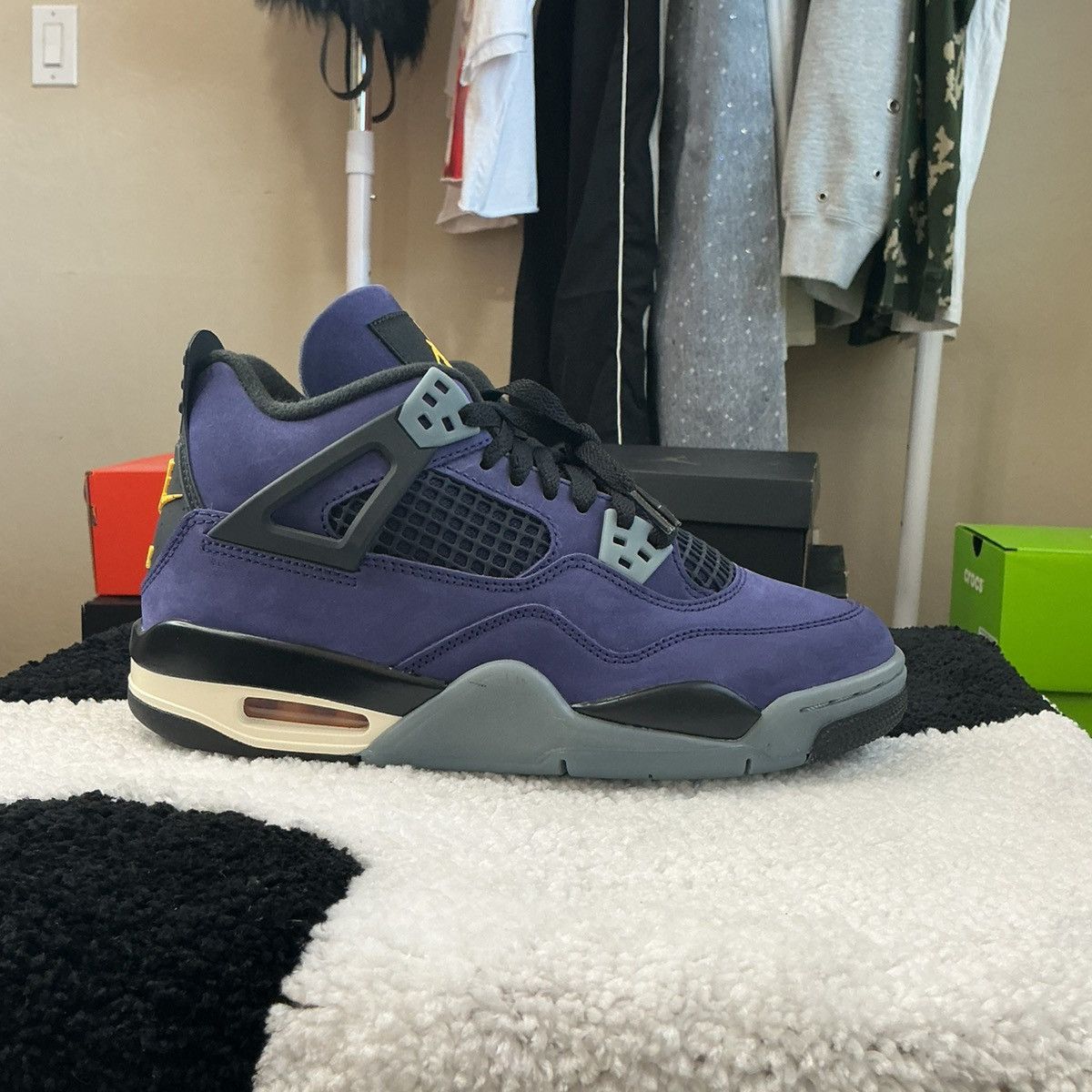 Jordan Brand Jordan 4 Lakers Size 6M / 7.5W Size US 6 / EU 39 - 4 Thumbnail