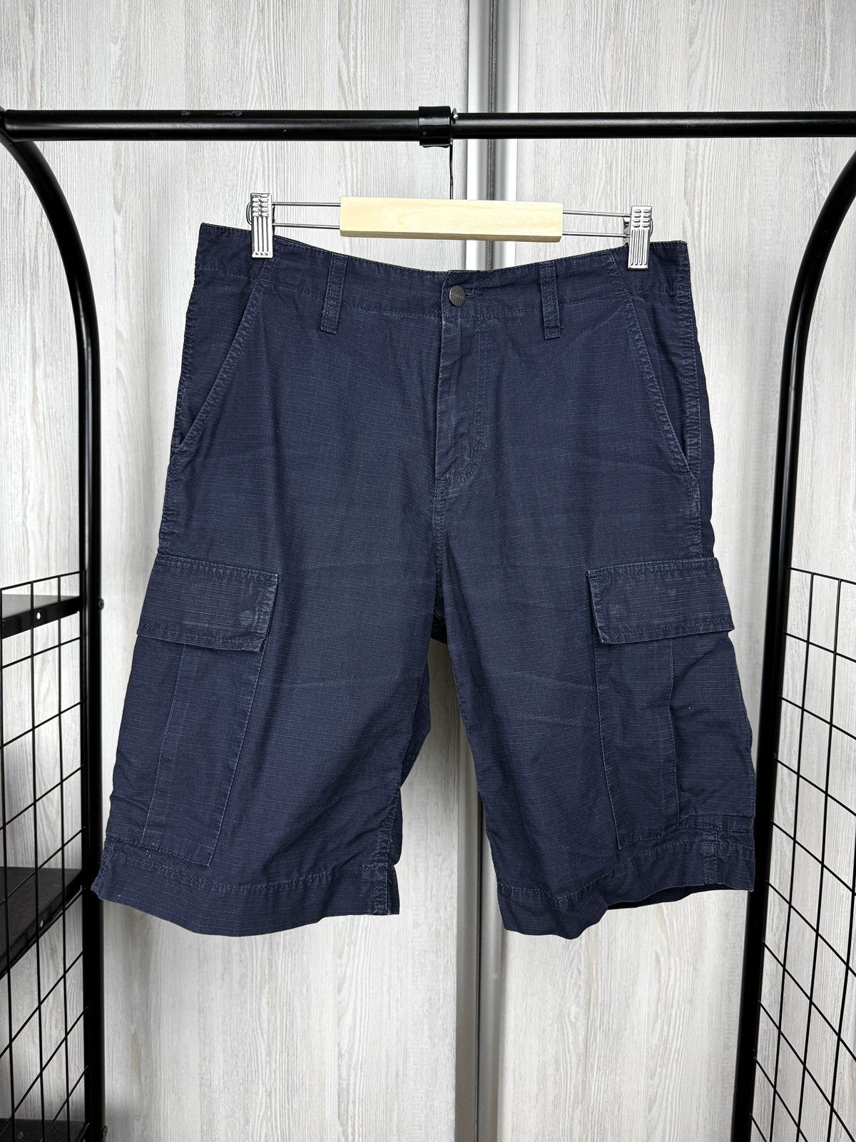 Carhartt Wip Carhartt WIP Dark Blue Regular Cargo Shorts Size US 31 - 1 Thumbnail