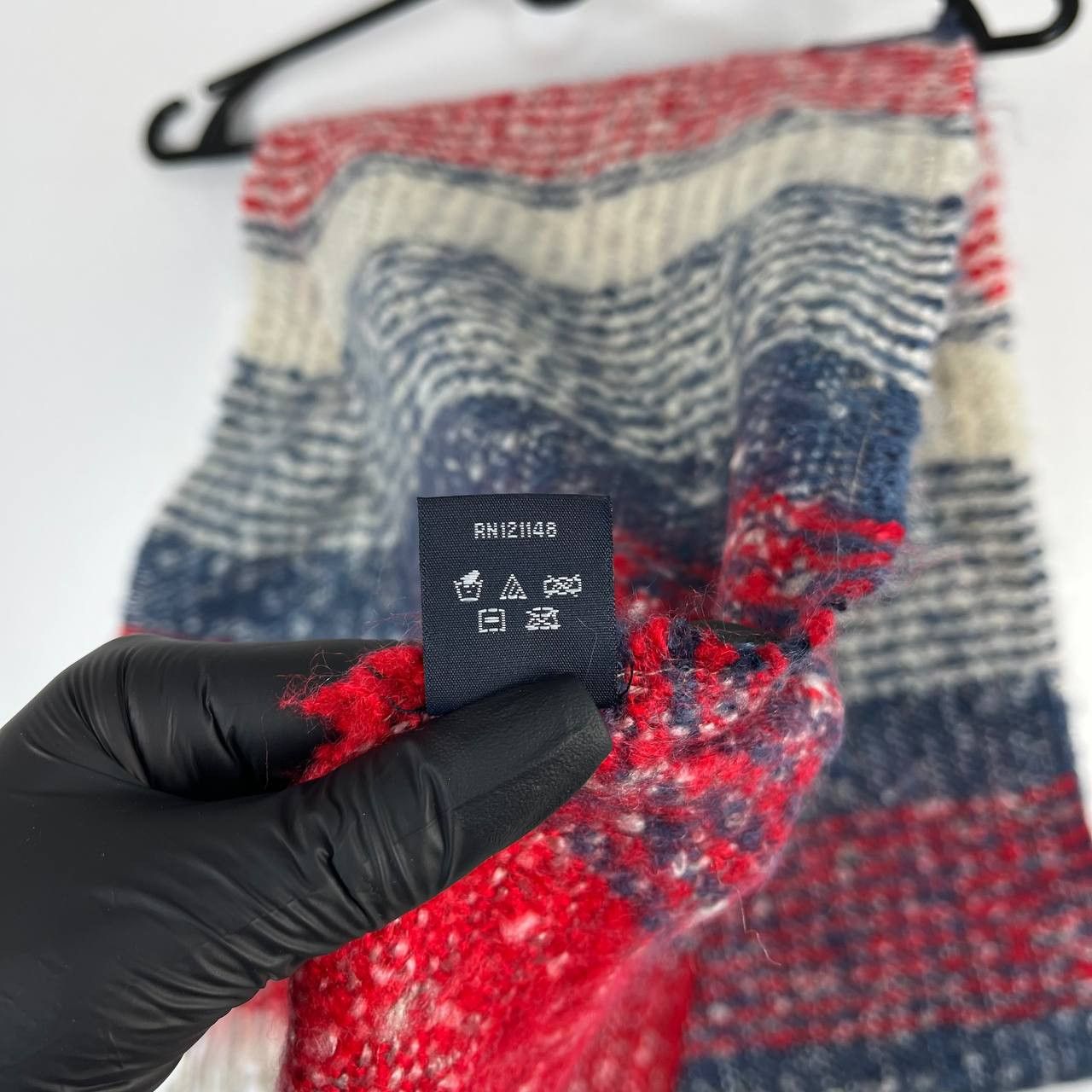 Tommy Hilfiger Tommy Hilfiger Knit Scarf Striped Red Blue Beige Fringe Size ONE SIZE - 6 Thumbnail