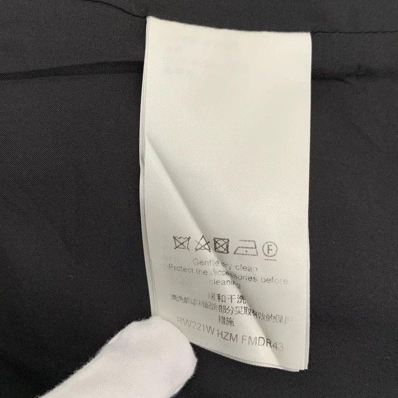 Louis Vuitton Louis Vuitton 22 Black Sheep and Wool Zip Crew Neck Short Size XXS / US 00 / IT 34 - 6 Thumbnail