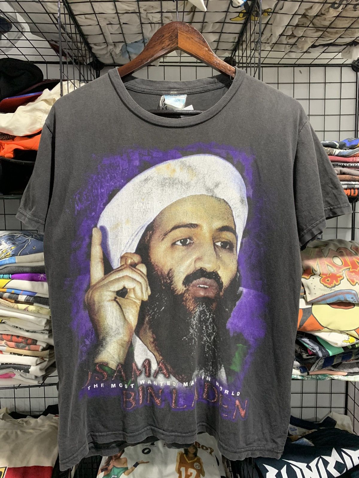 Vintage Vintage Bootleg Osama Bin Laden Tshirt Size US L / EU 52-54 / 3 - 1 Thumbnail