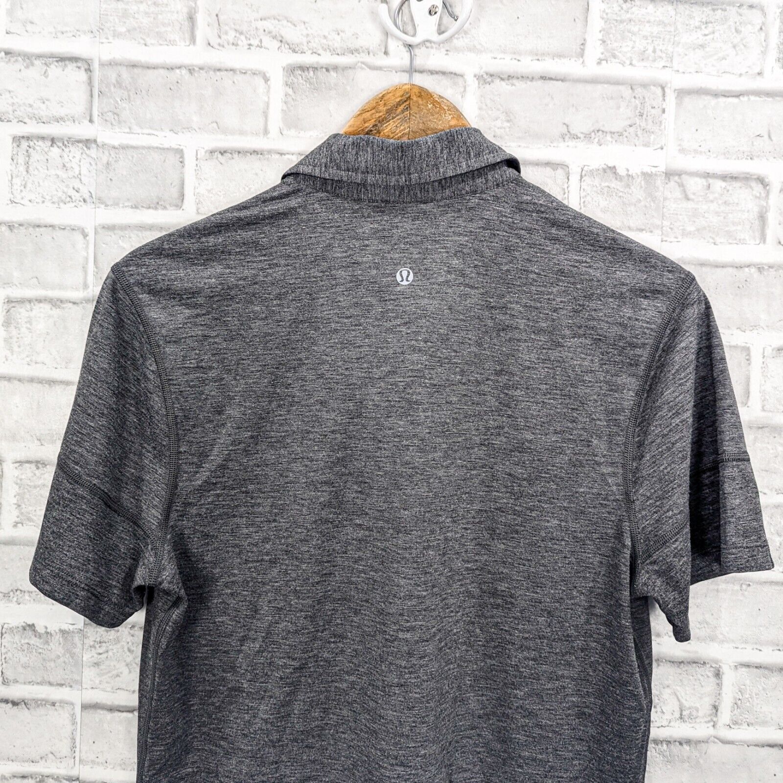 Lululemon Lululemon Men's Metal tech Polo Shirt Heather Gray Small Size US S / EU 44-46 / 1 - 8 Thumbnail