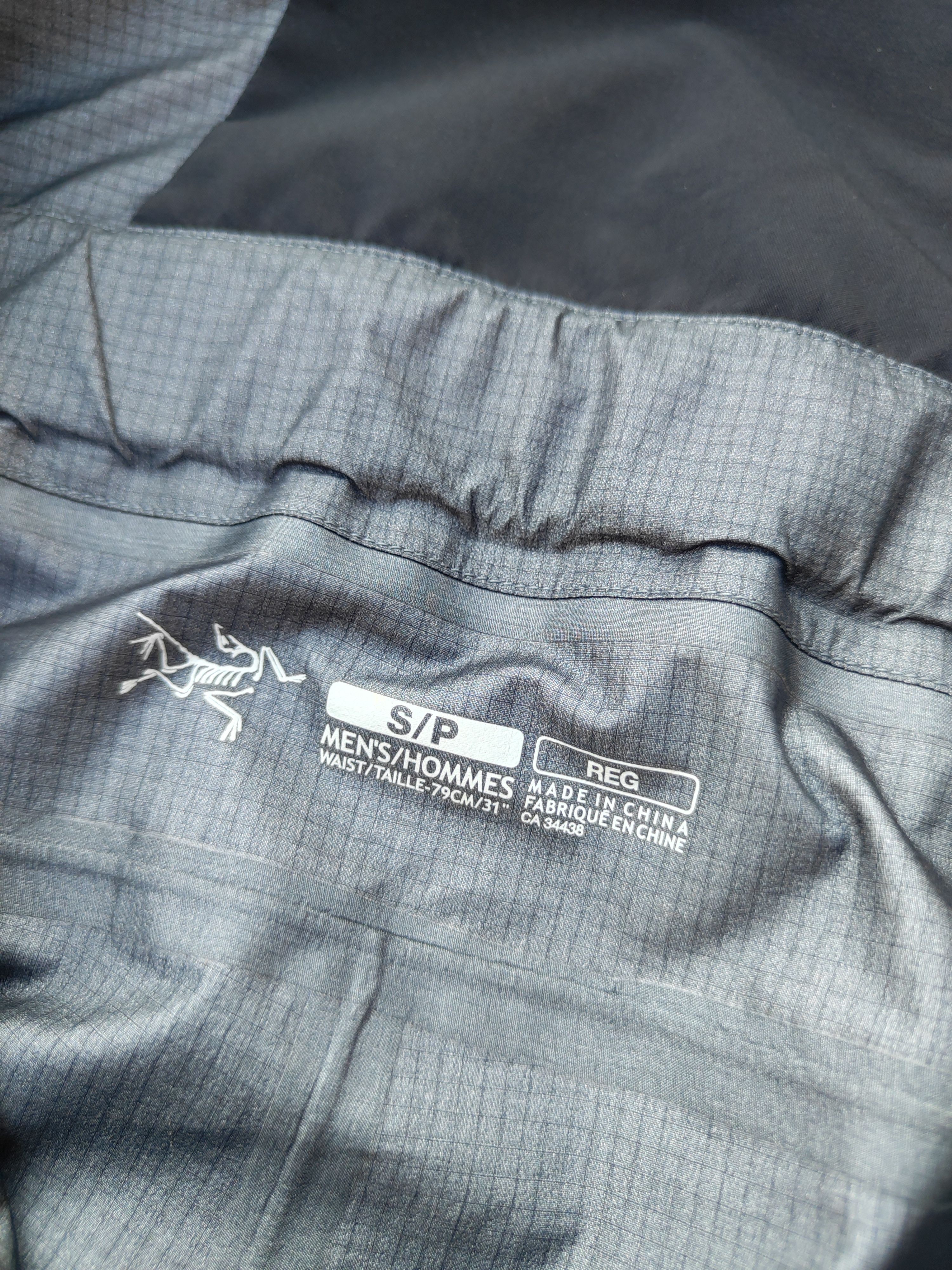 Arc'teryx Arcteryx BIP Goretex Pro Size US 32 / EU 48 - 2 Thumbnail