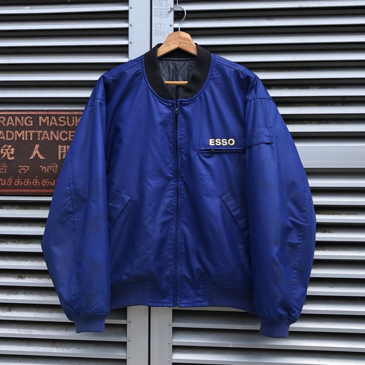 Vintage Vintage ESSO Oil Brand Workwear Racing Team Bomber Jacket Size US M / EU 48-50 / 2 - 1 Thumbnail