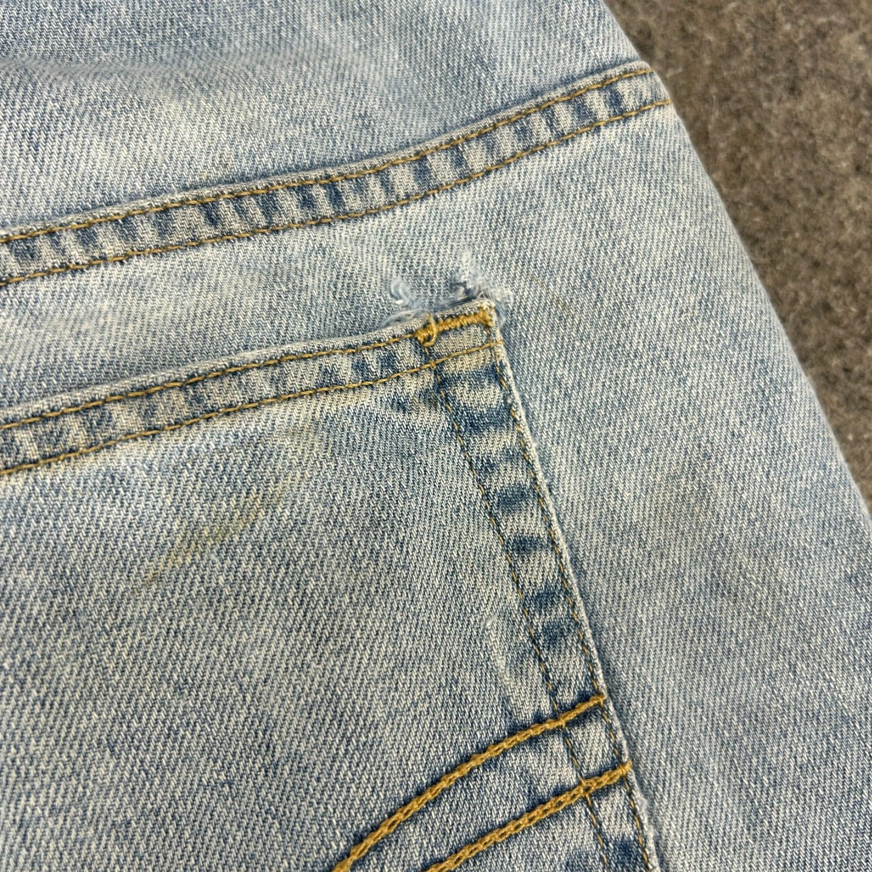 Anchor Blue VINTAGE Anchor Blue Jeans Mens 33x30 Blue Jeans Relaxed 90s Grunge Light Wash Cotton Denim Baggy 5-Pocket Design, 30 In Inseam Mens, Regular, Blue Size US 33 - 4 Thumbnail