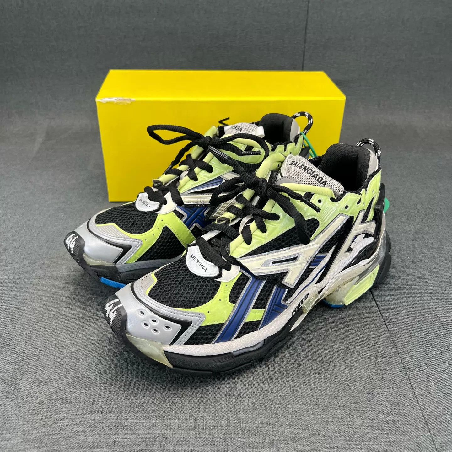 Balenciaga Balenciaga Runner Blue Gray Green 44 Size US 11 / EU 44 - 1 Thumbnail