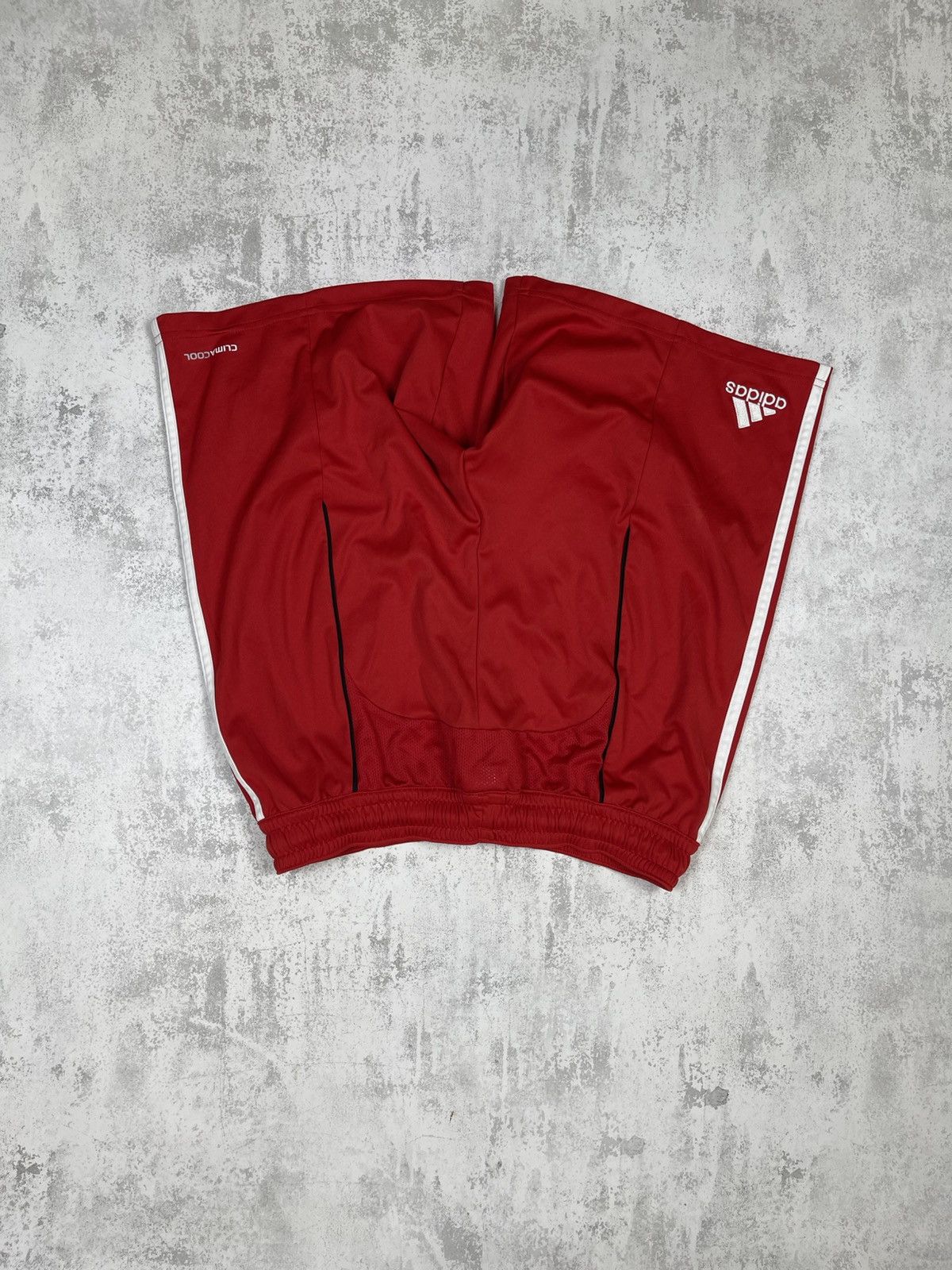 Adidas Adidas FC Bayern Munich 2010/11 Home ClimaCool Shorts Size US 34 / EU 50 - 8 Thumbnail