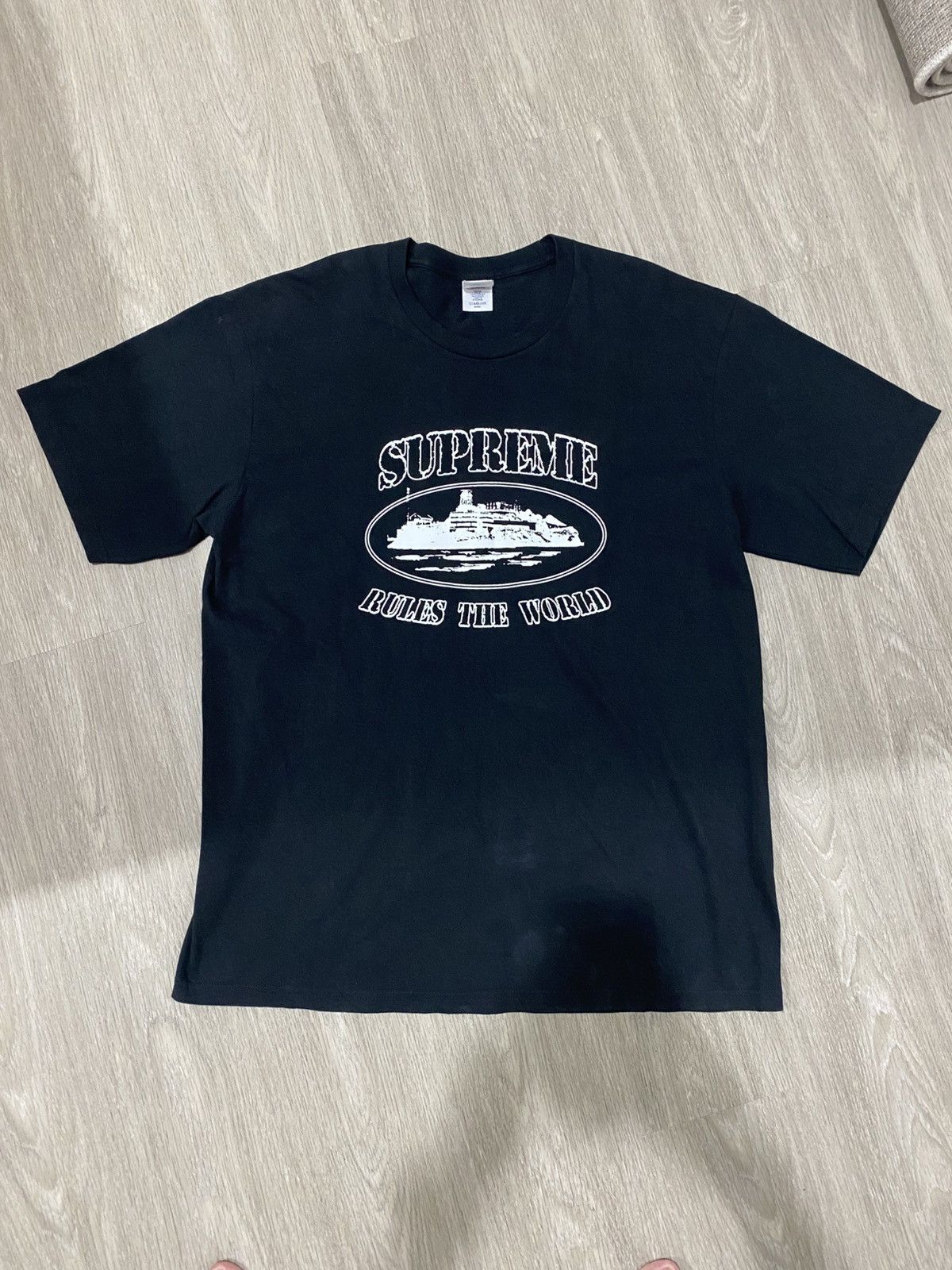 Buy Supreme x Corteiz Rules The World Tee 'Black' - FW23T58