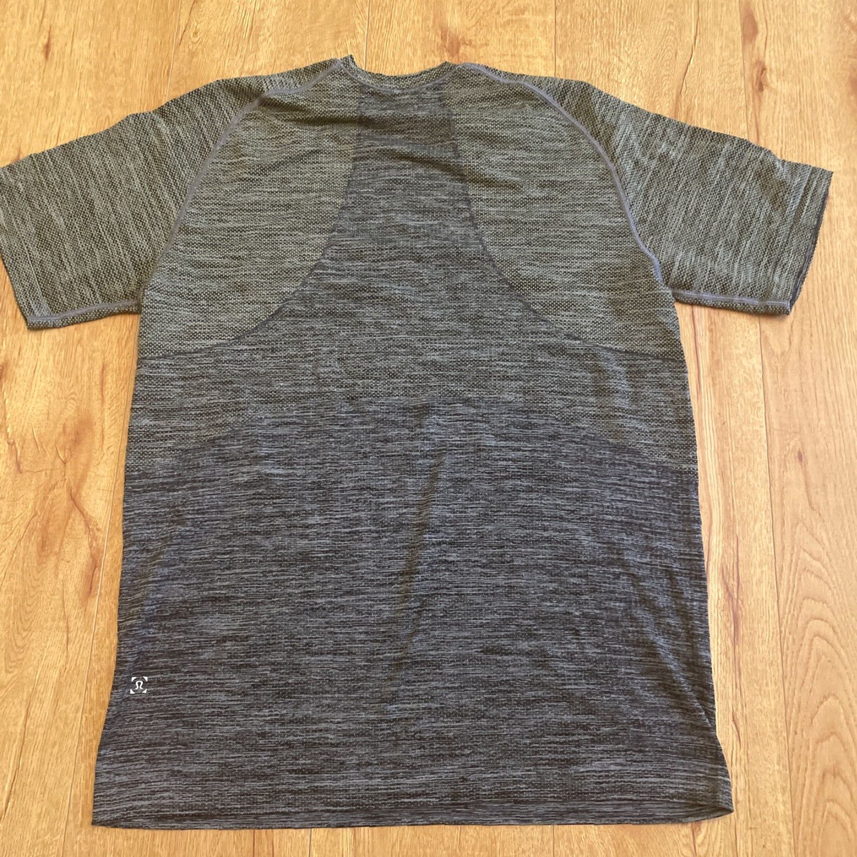 Lululemon Lululemon Metal Vent Tech Short Sleeve Shirt 2.0 Willow Green Athletic Mens M Size US M / EU 48-50 / 2 - 5 Thumbnail