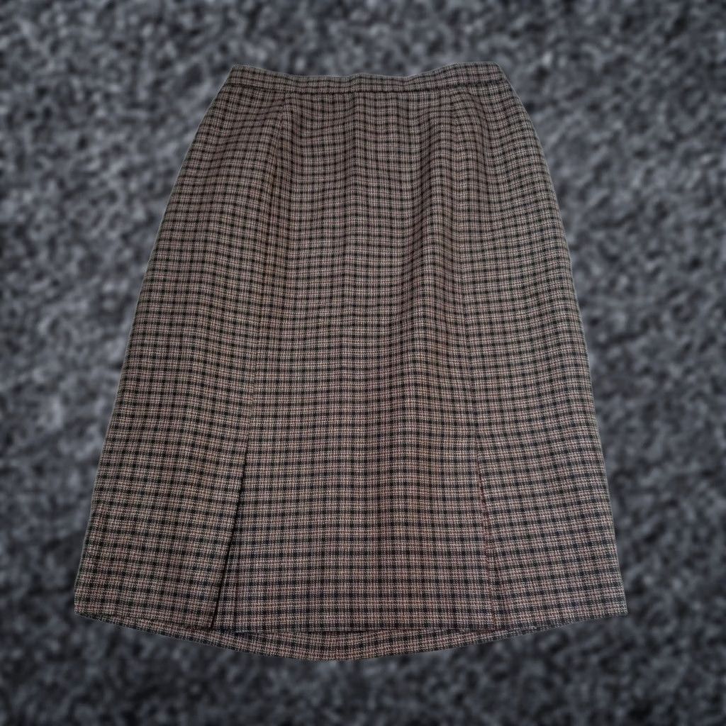 Worthington Worthington Womens Skirt Size 8P Straight Plaid Inverted Pleats Brown Black Size 30" / US 8 / IT 44 - 1 Thumbnail