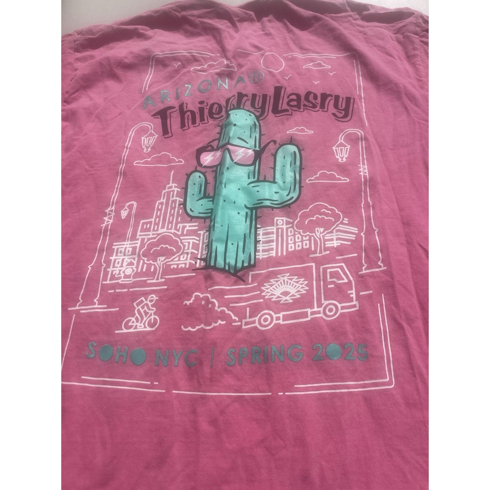 Arizona Jean Co. Arizona Beverage Thierry Lasry Soho NYC Large Shirt Size US L / EU 52-54 / 3 - 1 Thumbnail