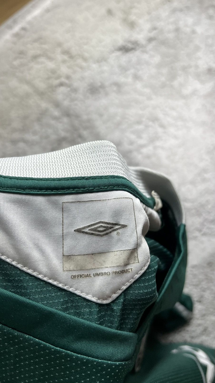 Umbro 2004-2005 Celtic Glasgow umbro jersey Size US M / EU 48-50 / 2 - 4 Thumbnail