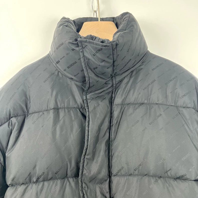 Balenciaga Balenciaga bullet screen full print dark logo down jacket-2 Size US M / EU 48-50 / 2 - 3 Thumbnail