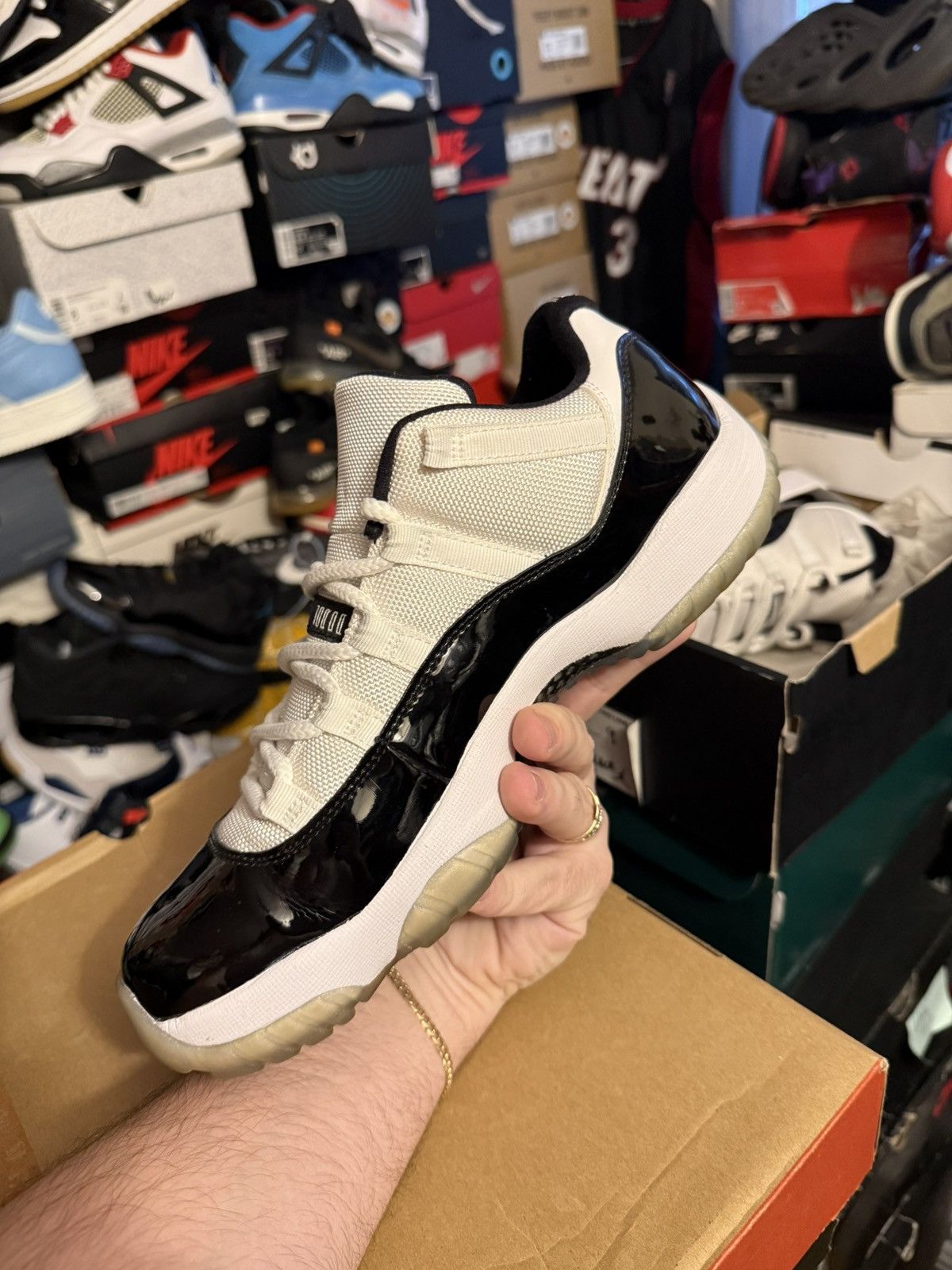 Jordan Brand Jordan retro 11 low concord sz 9.5 Size US 9.5 / EU 42-43 - 3 Thumbnail