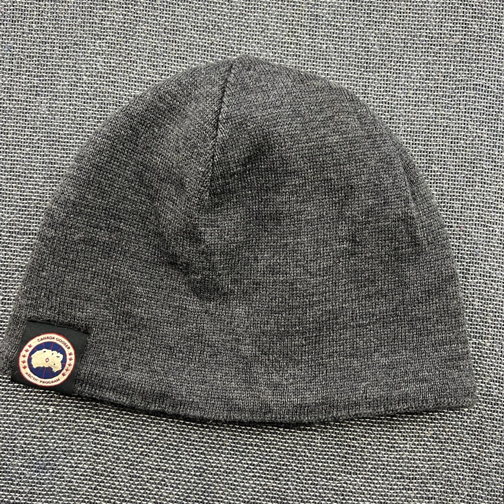 Canada Goose Canada Goose Beanie Hat One Size 100% Merino Wool Insulated Gray Wool Toque Beanie Unisex Adults Mens Womens Size ONE SIZE - 2 Thumbnail