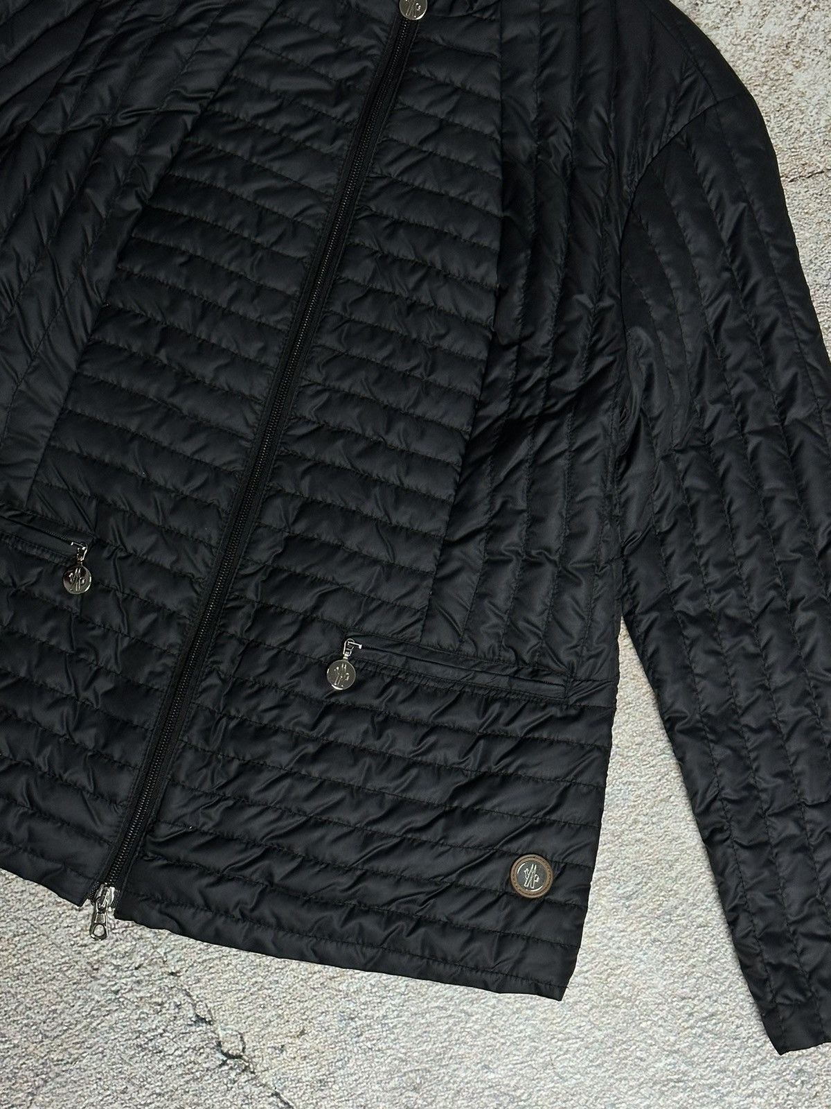 Moncler Vintage moncler mini puffer Size S / US 4 / IT 40 - 4 Thumbnail