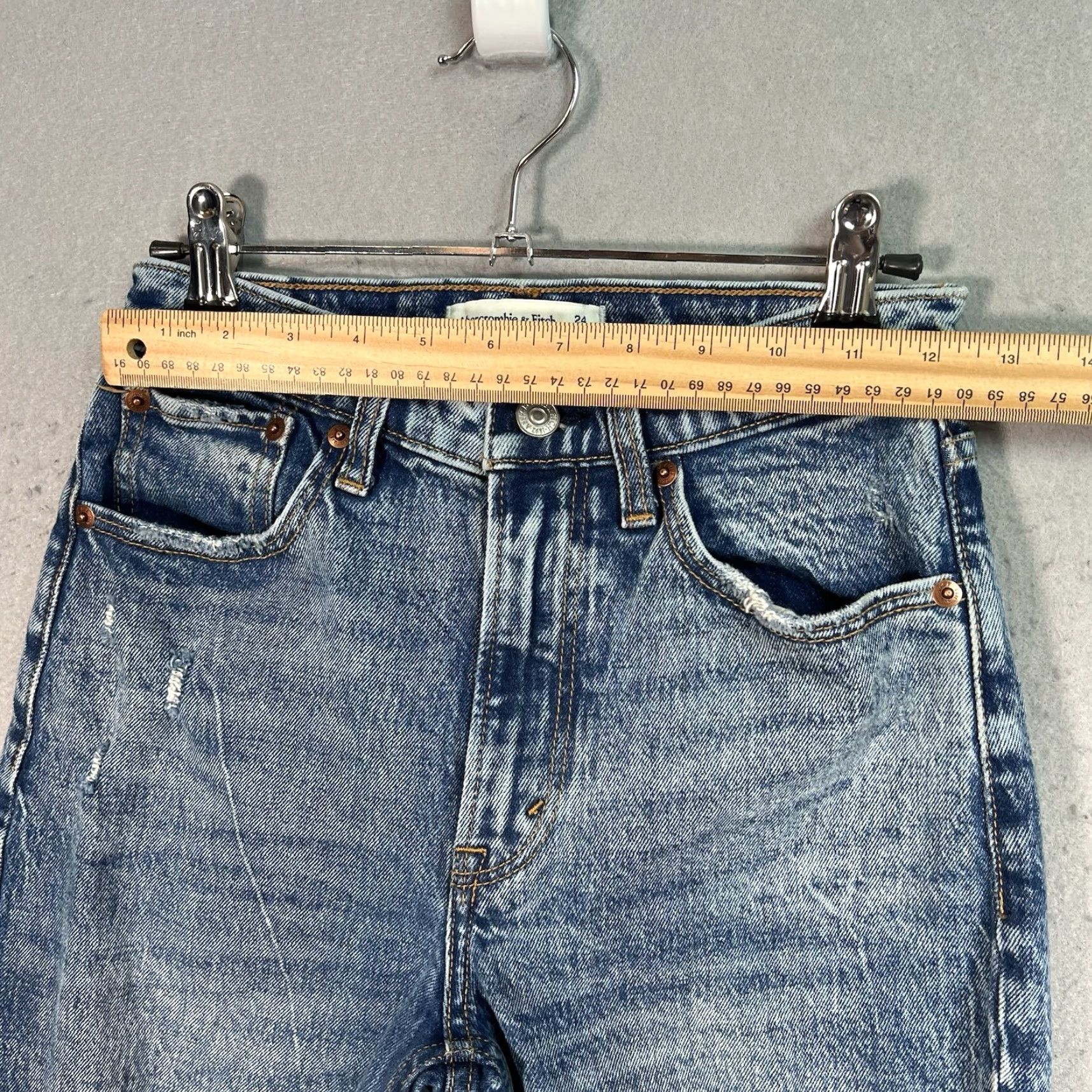 Abercrombie & Fitch VINTAGE Abercrombie & Fitch Mom Jeans Womens 00 Blue Medium Wash Slim Fit High Rise Denim 23 Inseam Size 24" / US 00 / IT 34 - 3 Thumbnail