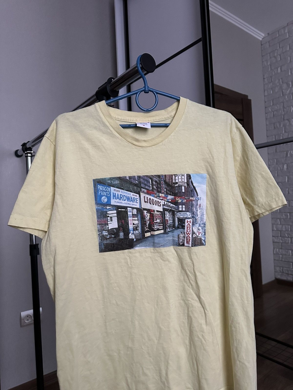 Supreme SS18 Supreme Hardware T-Shirt Tee Size US M / EU 48-50 / 2 - 4 Thumbnail