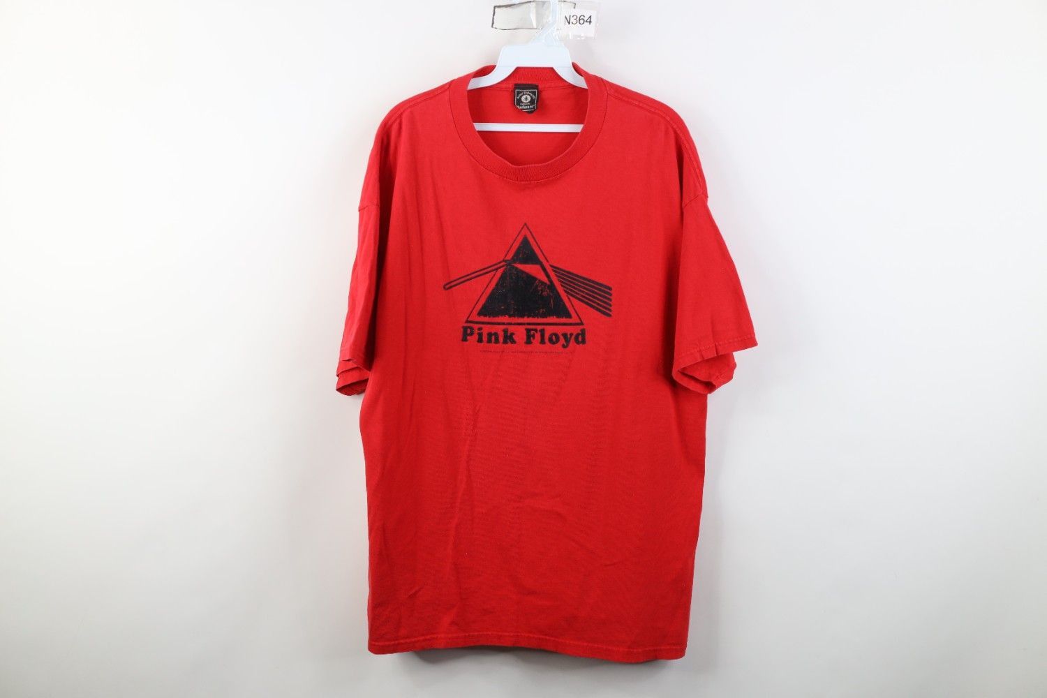 Vintage Vintage Y2K 2005 Dark Side of the Moon Pink Floyd T-Shirt Size US L / EU 52-54 / 3 - 1 Thumbnail