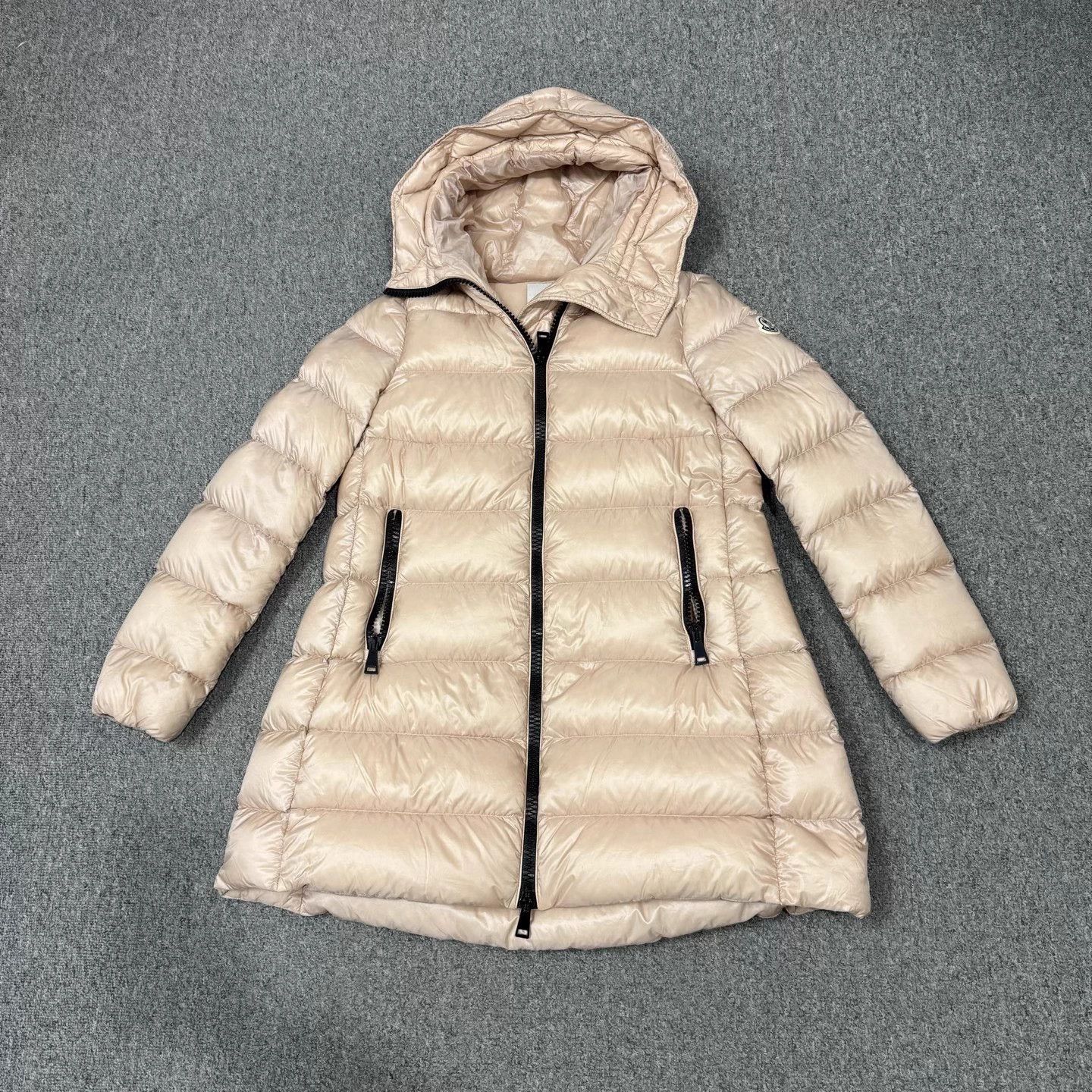 Moncler Moncler down coat 1 99 new NZ Size S / US 4 / IT 40 - 1 Thumbnail