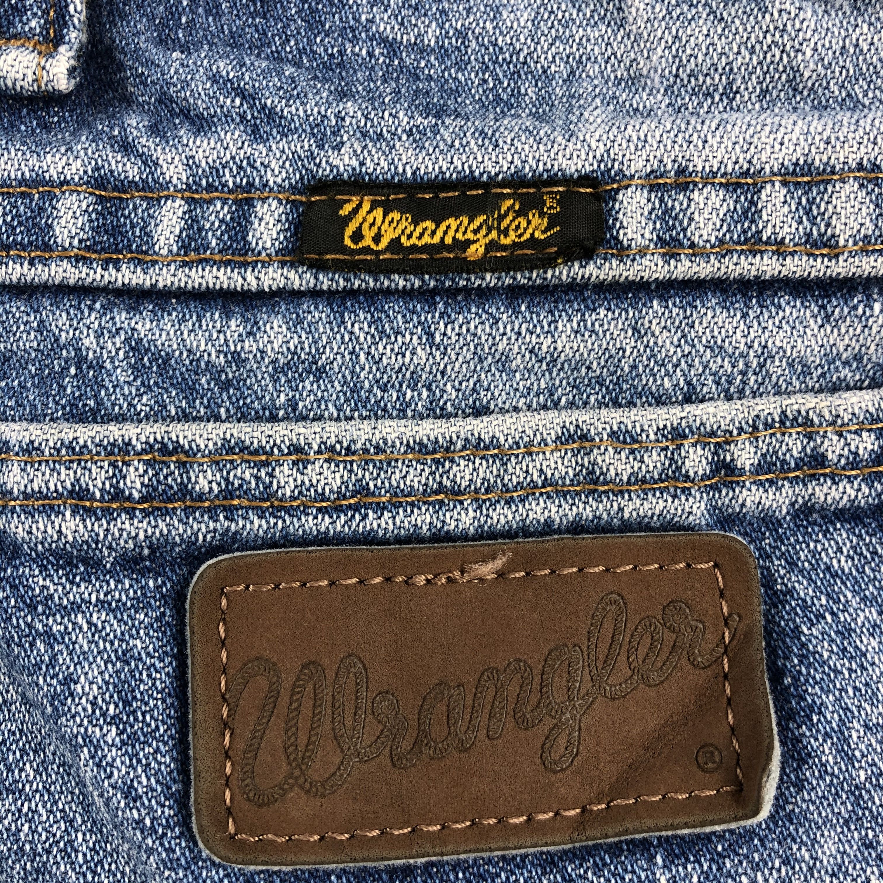 Vintage Vintage Blue Wash Wrangler Jeans-J2313 Size US 39 - 5 Thumbnail
