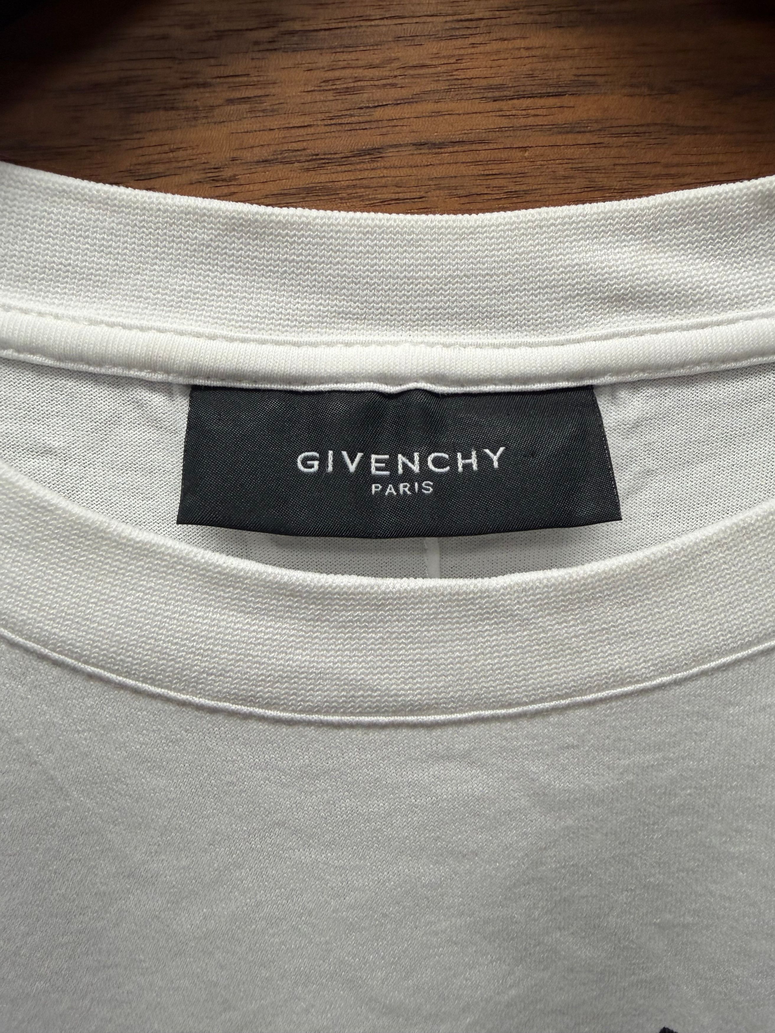 Givenchy SS2014 Givenchy ‘Favelas’ Football Jersey Graphic T-Shirt Size US M / EU 48-50 / 2 - 3 Thumbnail