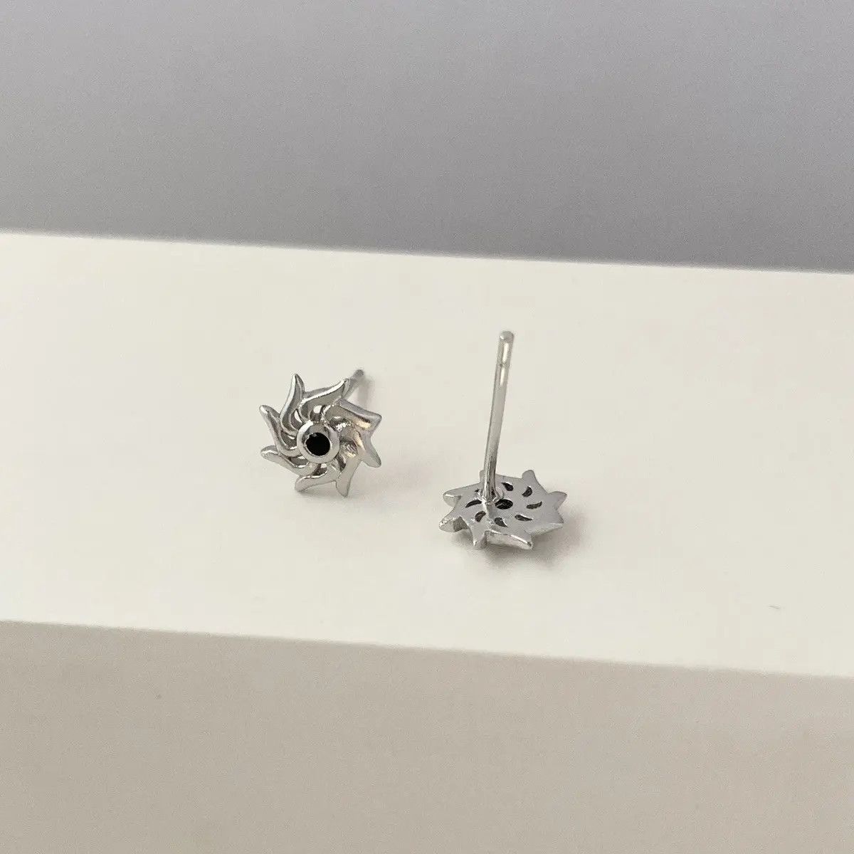 Jewelry Silver Plated Sun Stud Earrings for Men Women Size ONE SIZE - 3 Thumbnail