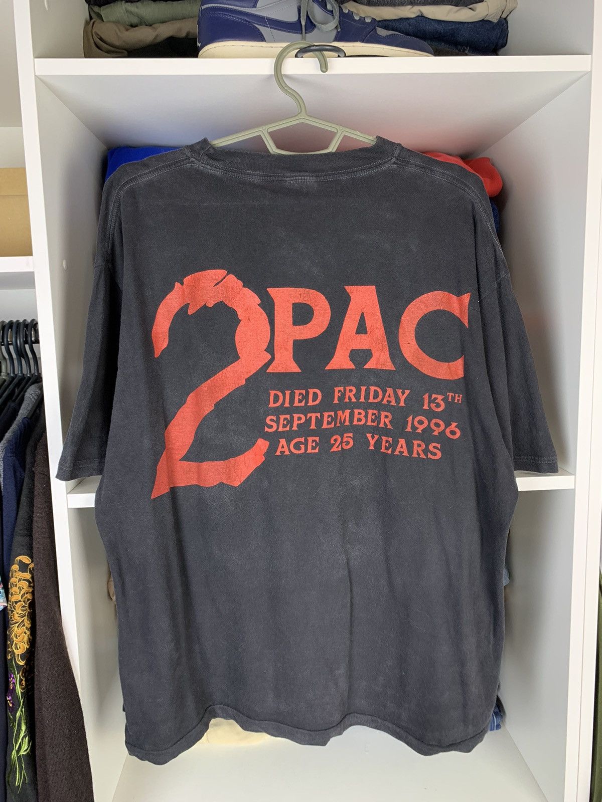 Band Tees Vintage 90s Tupac "Live By The Gun Die By The Gun" T-Shirt Size US L / EU 52-54 / 3 - 2 Thumbnail