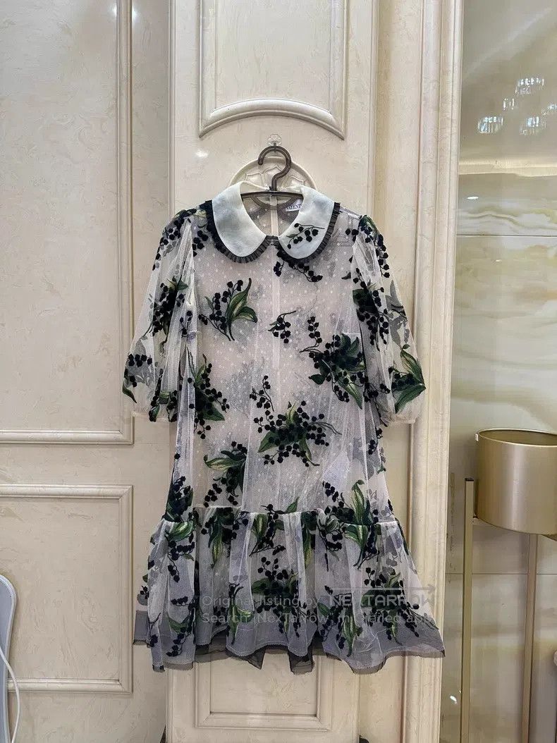 Valentino Valentino Lily of the valley embroidered mesh doll collar Size M / US 6-8 / IT 42-44 - 1 Thumbnail