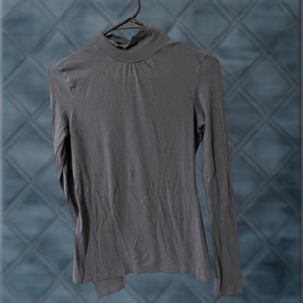 Express Express Womens Regular Long Sleeve Turtleneck Pullover Gray Top Size Small Size S / US 4 / IT 40 - 1 Thumbnail