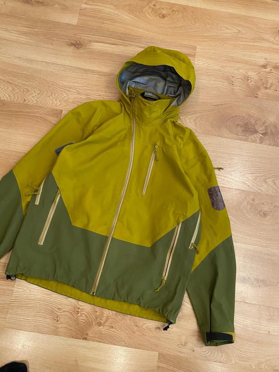 Arc'teryx Arcteryx Alpha SV Gore-Tex Jacket Vintage Technical Outdoor Size US L / EU 52-54 / 3 - 3 Thumbnail