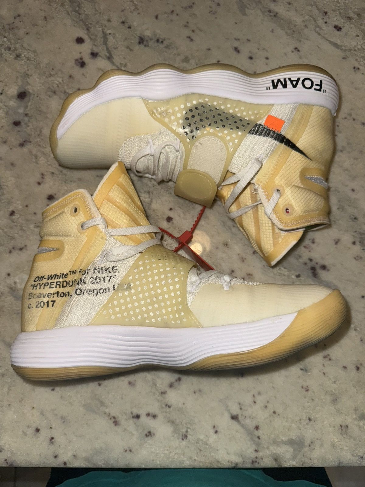 Nike × Off-White Off White x Nike Hyperdunks 2017 Size US 9.5 / EU 42-43 - 4 Thumbnail