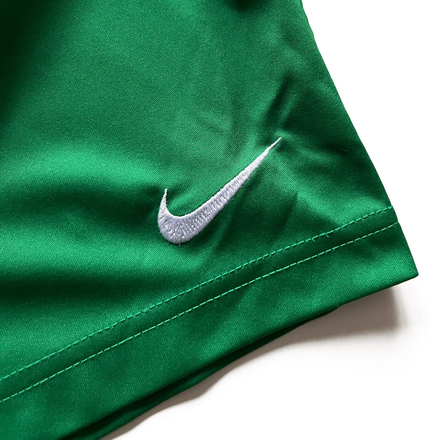 Nike Featherlight Swoosh Shorts in Fresh Green Size US 34 / EU 50 - 6 Thumbnail