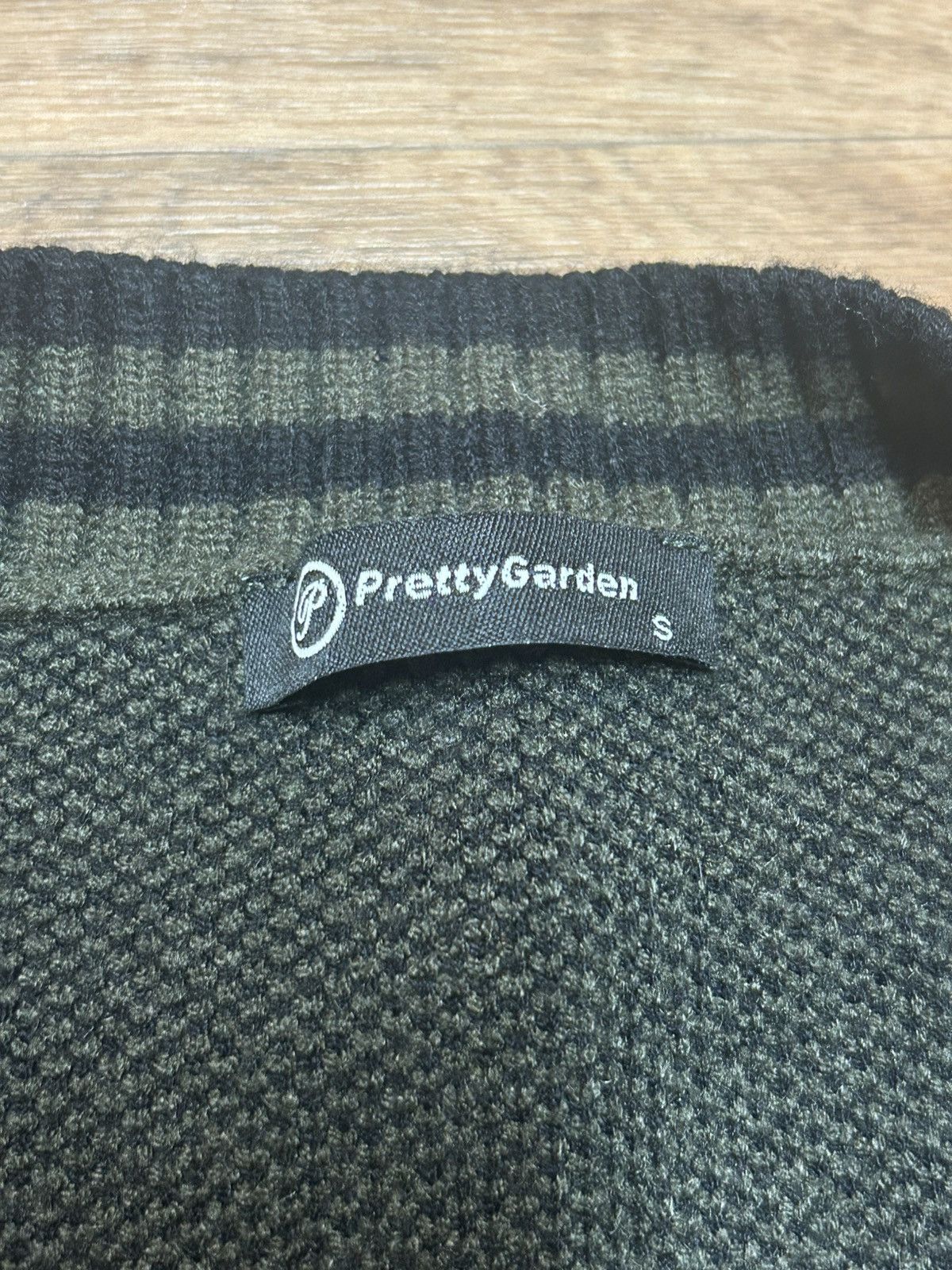 Other Pretty Garden women's green and black button up cardigan Size S / US 4 / IT 40 - 3 Thumbnail