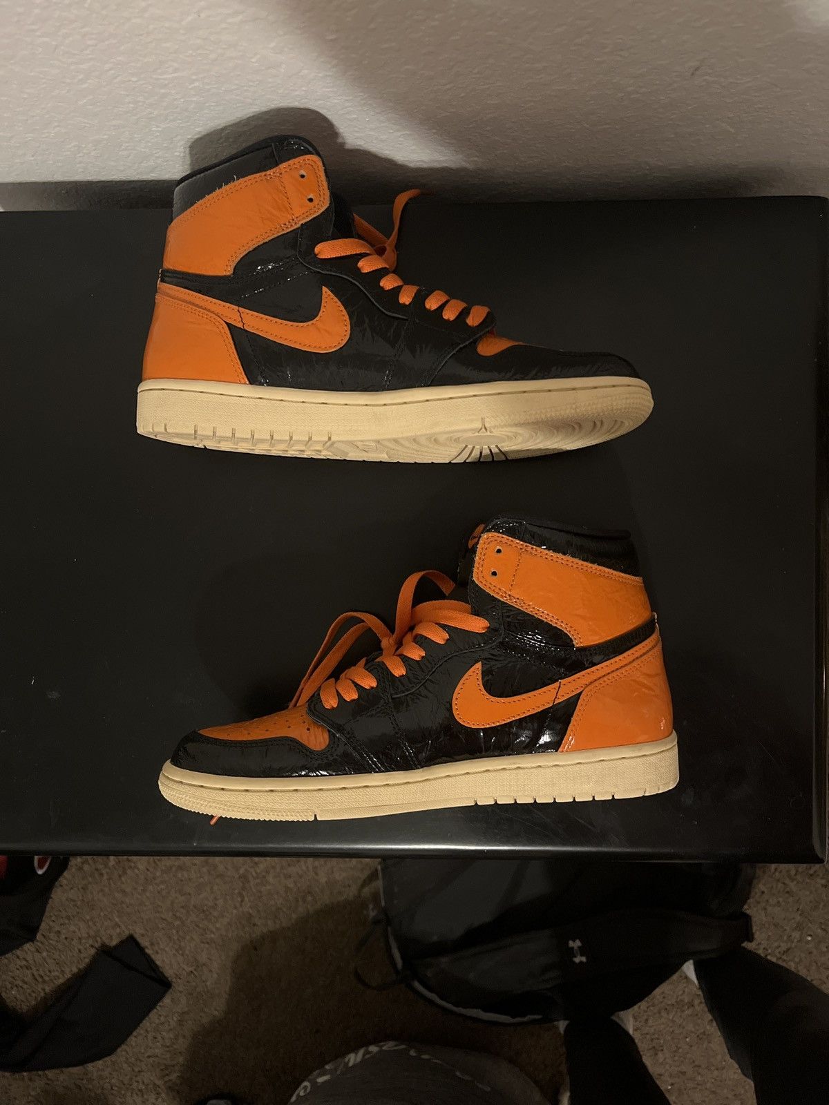 Jordan Brand × Nike AIR JORDAN 1 RETRO HIGH OG Size US 8 / EU 41 - 4 Thumbnail