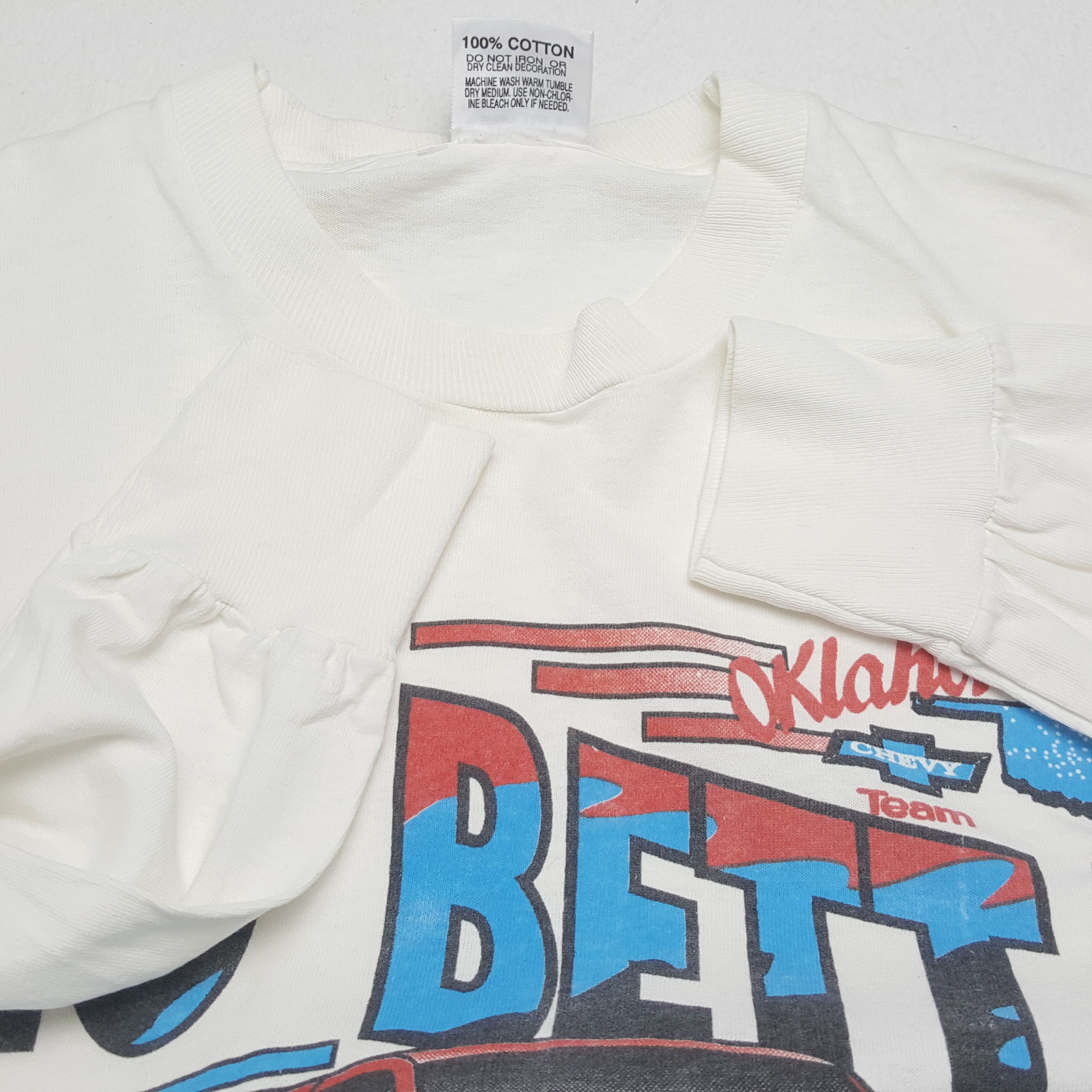 Vintage MO BETTA CHEVROLET Truck Cars Vintage Tshirt Size US L / EU 52-54 / 3 - 9 Thumbnail