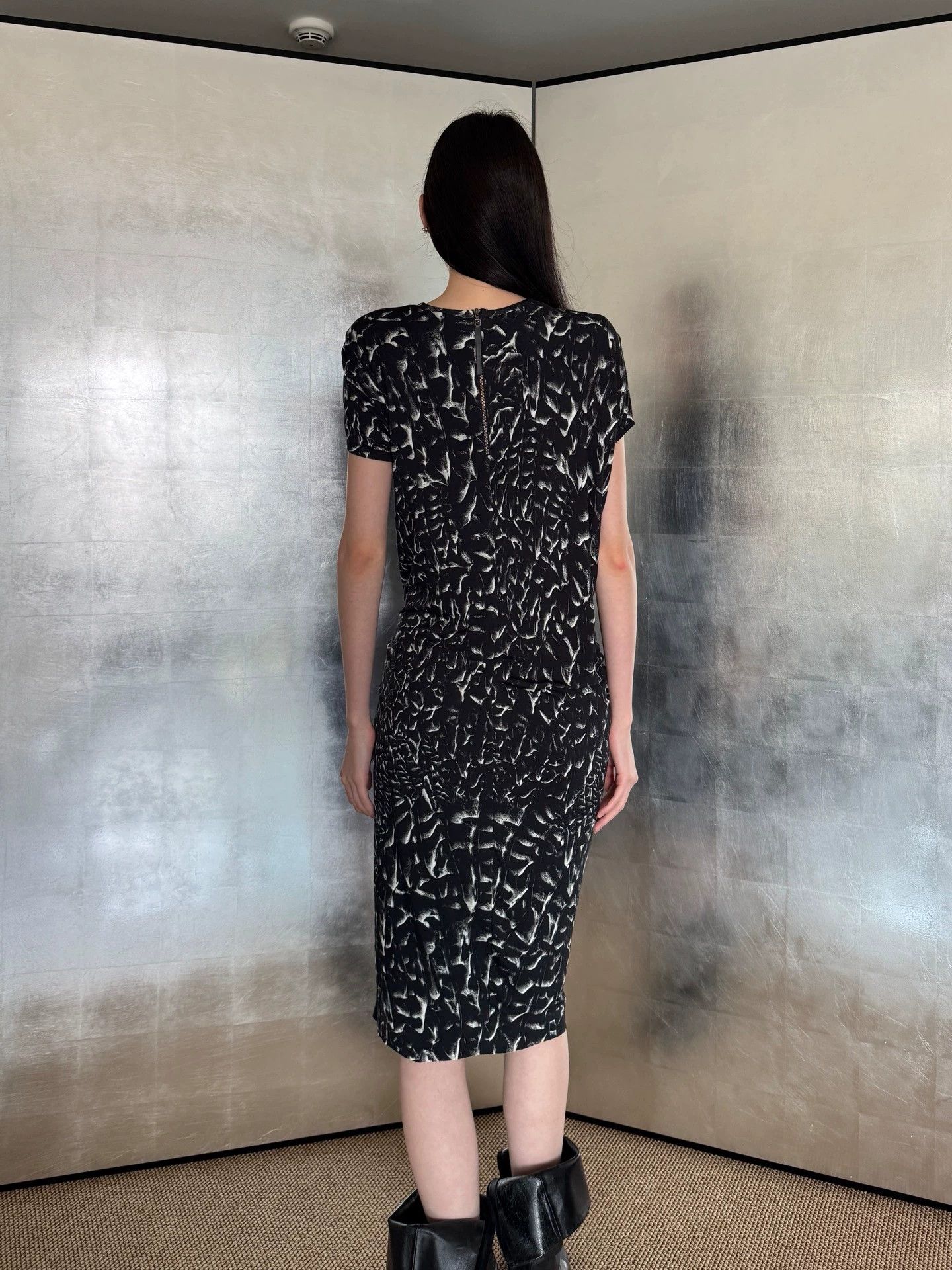 Helmut Lang Helmut Lang Vintage Printed Elastic Knot Slit Dress S Size S / US 4 / IT 40 - 8 Thumbnail