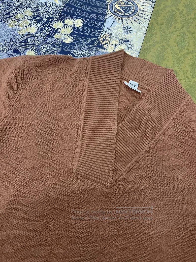 Hermes Hermes Khaki Short Sleeve Dress with Subtle Patterns Size XXS / US 00 / IT 34 - 2 Thumbnail